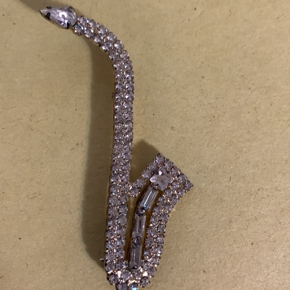 Sparkly brooch* - Picture 2 of 4